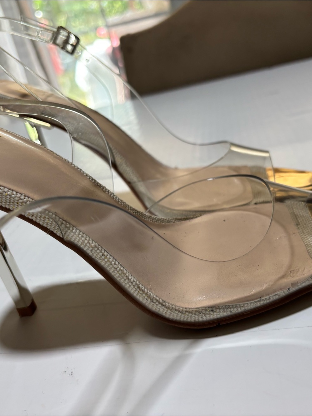 Jennifer Lopez Clear Strap Nude and Gold Stiletto Heels 39 - Picture 7 of 15